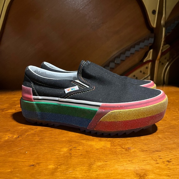 Vans Black Slip-On Sneakers with Multicolor Platform - Picture 1 of 4